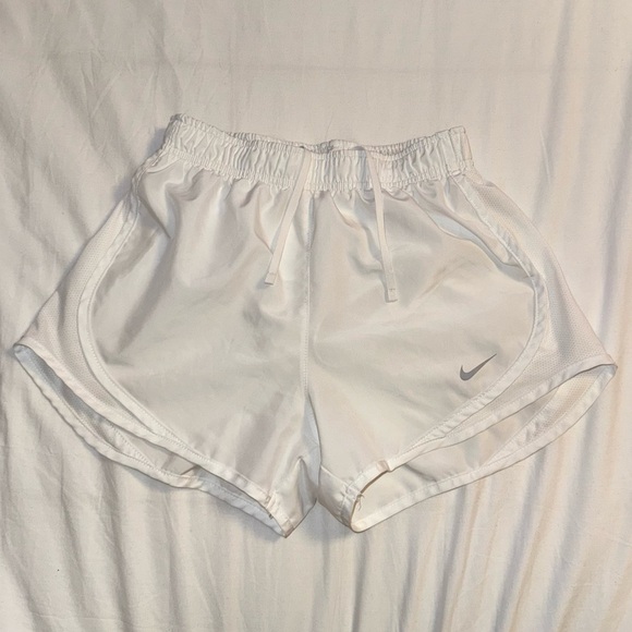 Nike White Athletic Shorts Lightweight Elastic Waist - Picture 3 of 6